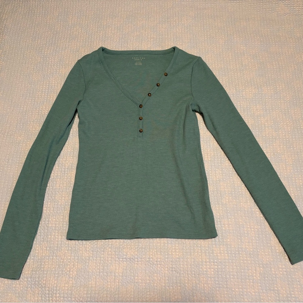 American Eagle Outfitters Green Fitted Long Sleeve Blouse